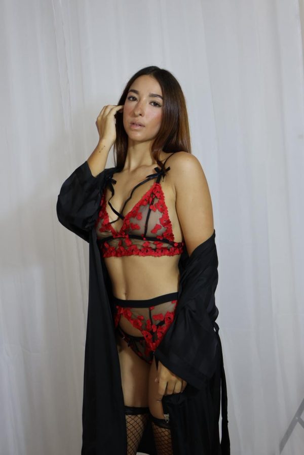 WhatsApp Image 2025-10-24 at 11.48.52 AM (1)